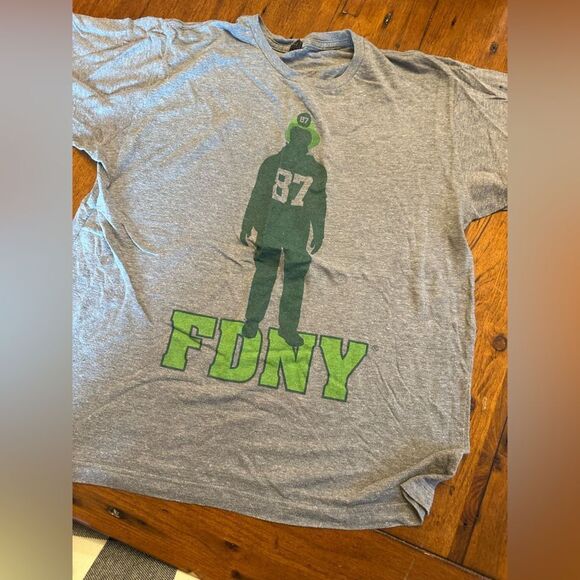 FDNY Gray and Green Men's T-Shirt - Picture 1 of 3